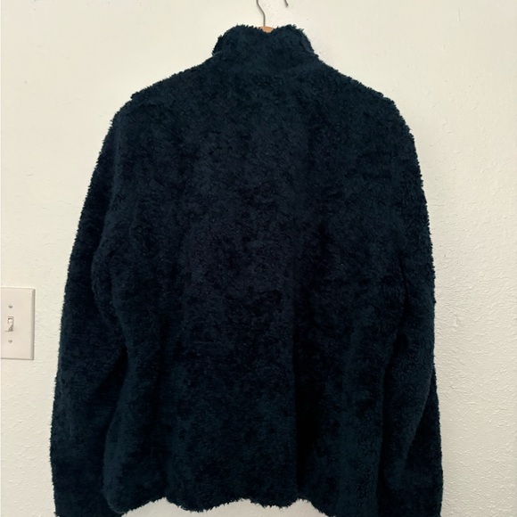 Pendleton Navy Sherpa Jacket with Green Tartan Lining - Picture 3 of 5